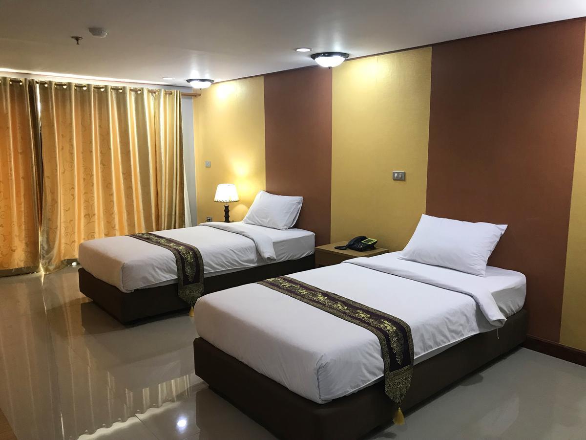 Toh Buk Seng Ayutthaya Hotel מראה חיצוני תמונה