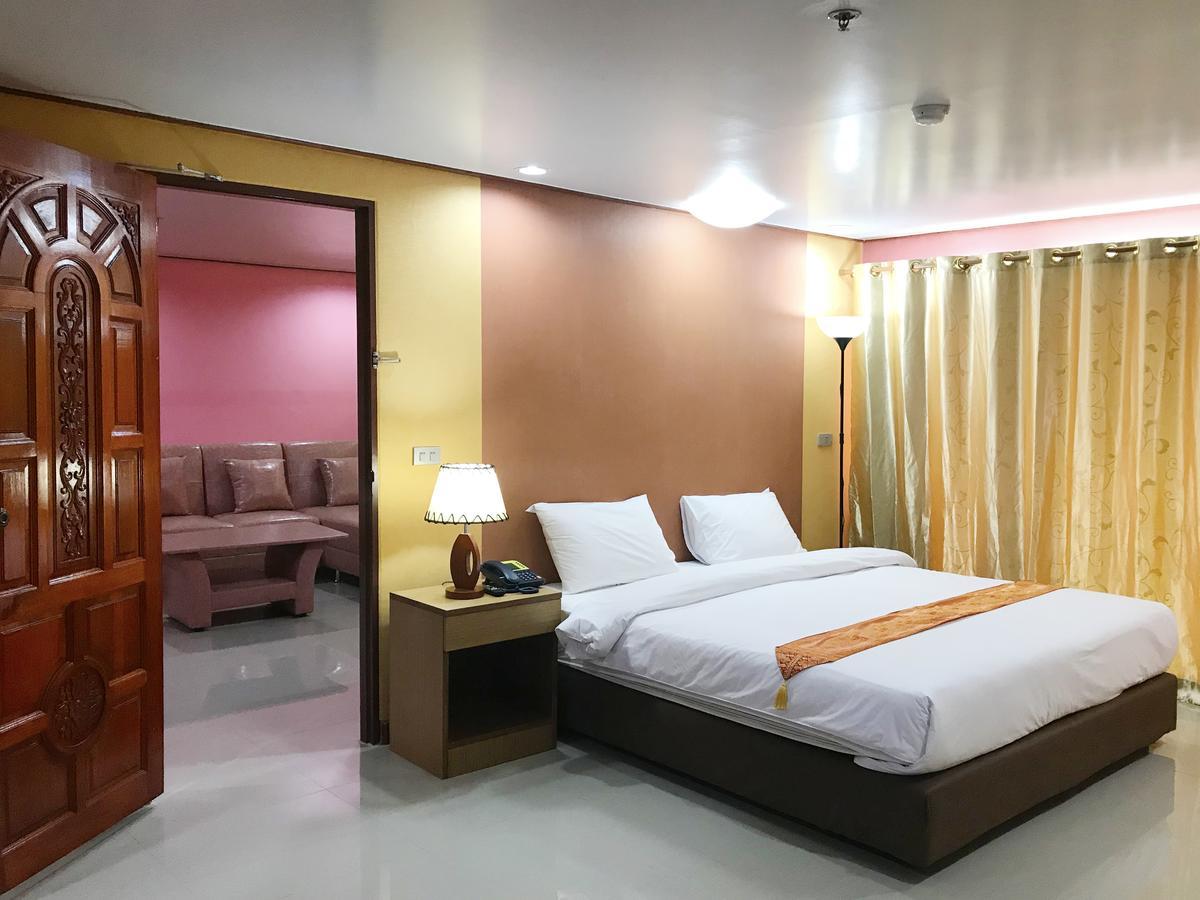 Toh Buk Seng Ayutthaya Hotel מראה חיצוני תמונה
